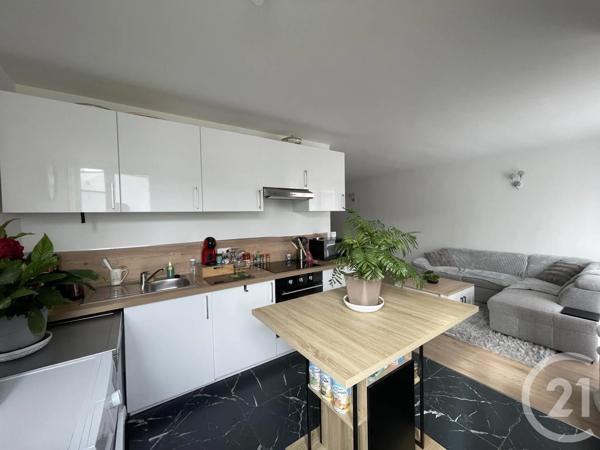 Appartement F4 à vendre  4 pièces - 83,28 m 2   ELANCOURT  - 78