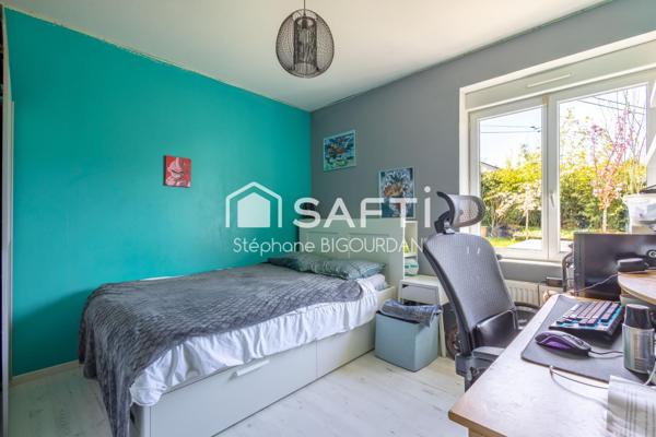 Maison Ecole-Valentin, rénovée, 275m², 9 ares, piscine