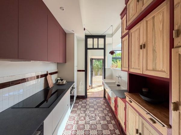 BUISSON- Coup de cœur, 170m² - 5 Ch - Jardin SUD Garage