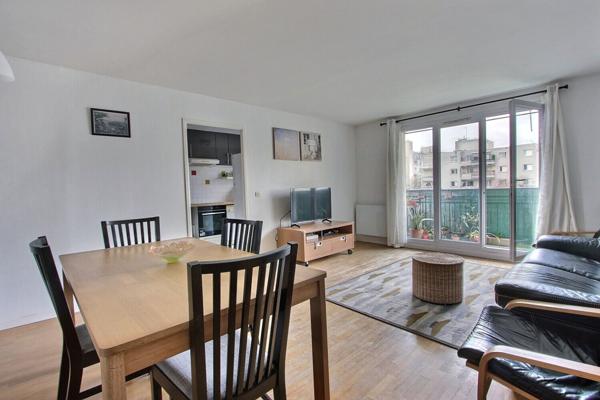 Appartement Villeneuve La Garenne 3 pièces de 70,05m2