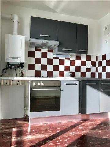 Appartement à louer 627 € CC LA ROCHELLE 2 p 39 m² DPE D