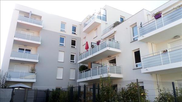 Appartement à louer 627 € CC LA ROCHELLE 2 p 39 m² DPE D