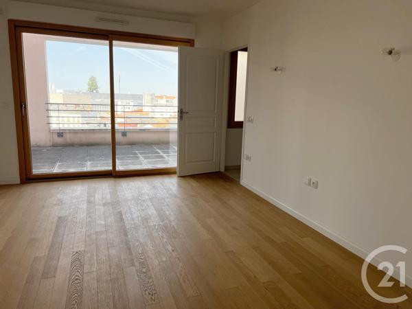 Appartement à vendre  4 pièces - 121,62 m2 LA ROCHE SUR YON - 85