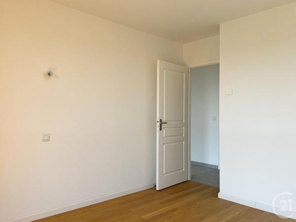 Appartement à vendre  4 pièces - 121,62 m2 LA ROCHE SUR YON - 85