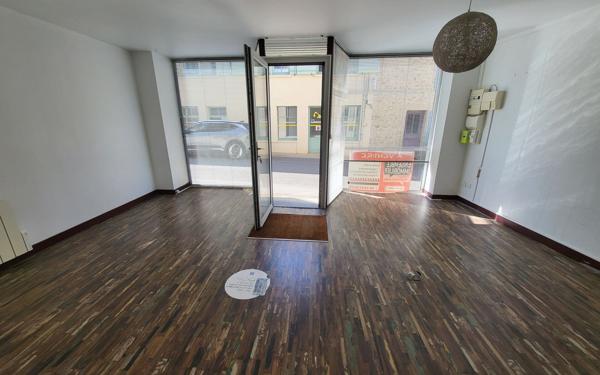 Immeuble à vendre    11 pièces •  Bessines-sur-Gartempe