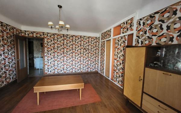 Immeuble à vendre    11 pièces •  Bessines-sur-Gartempe