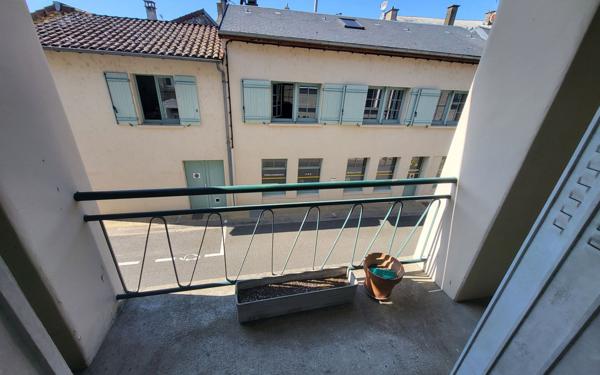 Immeuble à vendre    11 pièces •  Bessines-sur-Gartempe