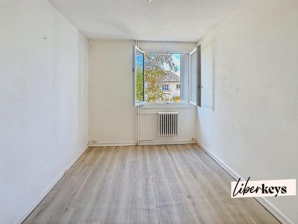 SAUMUR – T5 de 85 m² à 89 500 € : une opportunité à saisir pour investisseurs ou amateurs de rénovation !