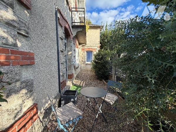 FELLETIN – MAISON D’HABITATION D’ENVIRON 155 m² AVEC JARDIN