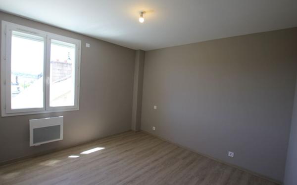 Appartement à louer    4 pièces •  Saint-Flour