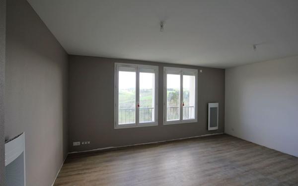 Appartement à louer    4 pièces •  Saint-Flour