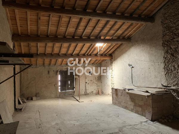 Maison de ville à restaurer : 51.33 m2 + Grenier 54 m2 + garage 53 m2