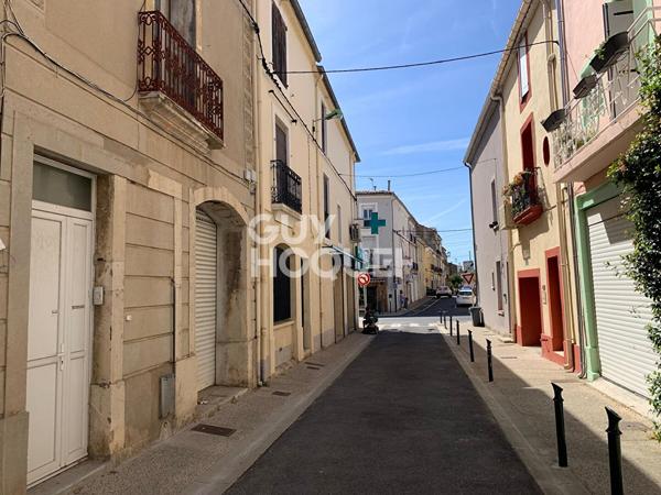 Maison de ville à restaurer : 51.33 m2 + Grenier 54 m2 + garage 53 m2