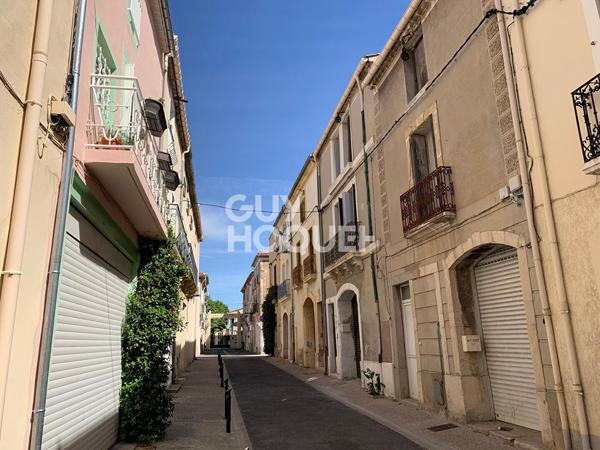 Maison de ville à restaurer : 51.33 m2 + Grenier 54 m2 + garage 53 m2