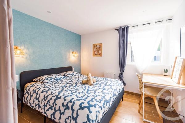 Appartement F4 à vendre  4 pièces - 65,20 m 2   GUINGAMP  - 22