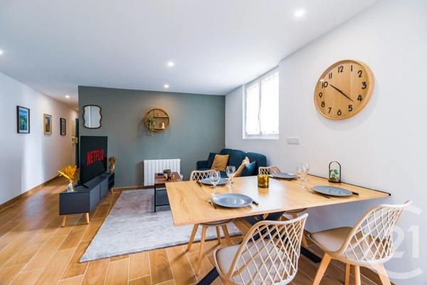 Appartement F4 à vendre  4 pièces - 65,20 m 2   GUINGAMP  - 22
