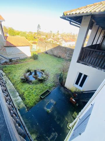 Maison 10 pièces - 258 m²