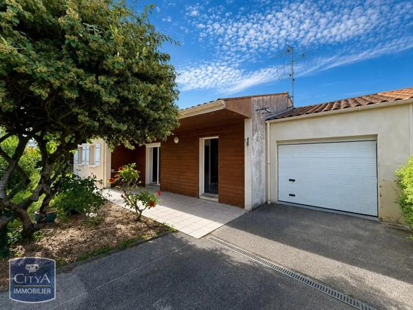 Maison à vendre 4 pièces 97.5m² Saintes (17100)