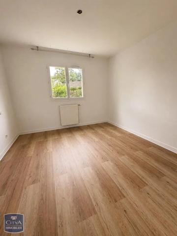 Maison à vendre 4 pièces 97.5m² Saintes (17100)