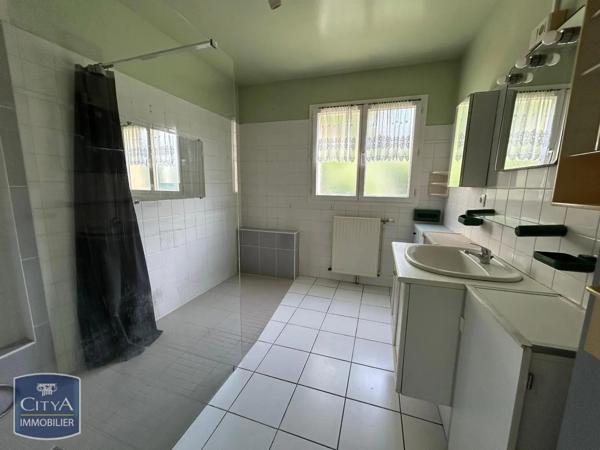 Maison à vendre 4 pièces 97.5m² Saintes (17100)