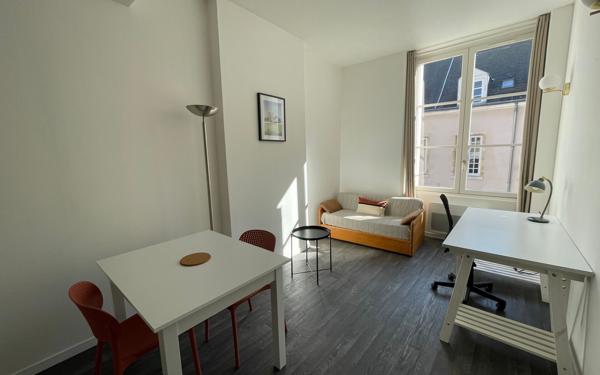 Appartement à louer    2 pièces • 29,75 m2 Orléans