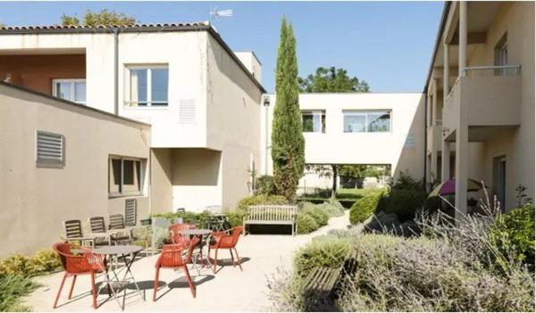 INVESTISSEMENT LOCATIF – Parignargues – Résidence EHPAD Château Notre-Dame - 7 % de rentabilité