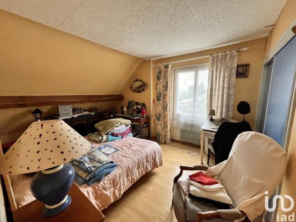 Maison 5 pièces de 128 m² à Bourbon-Lancy (71140)