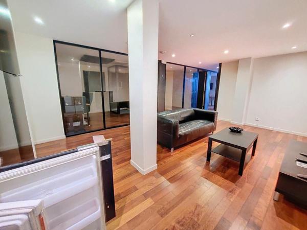 Appartement à vendre    4 pièces • 129 m2 Paris 11