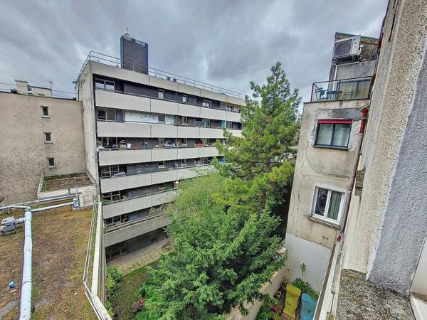Appartement à vendre    4 pièces • 129 m2 Paris 11