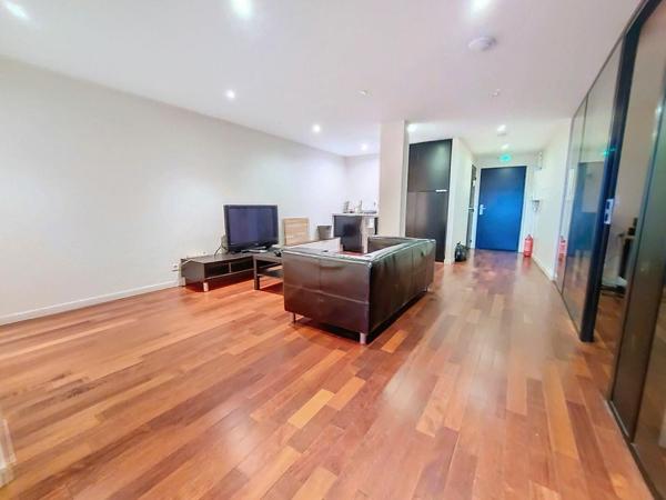 Appartement à vendre    4 pièces • 129 m2 Paris 11