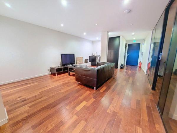 Appartement à vendre    4 pièces • 129 m2 Paris 11