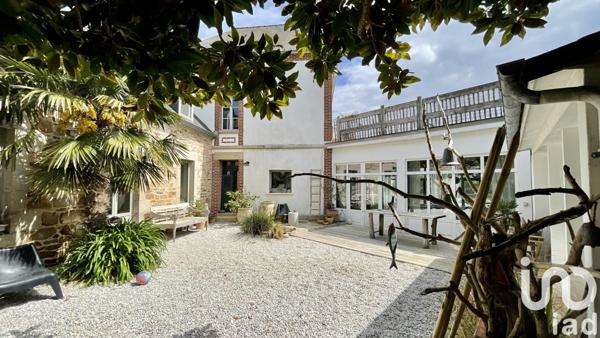 Maison à vendre 9 pièces 213 m² Ploubazlanec