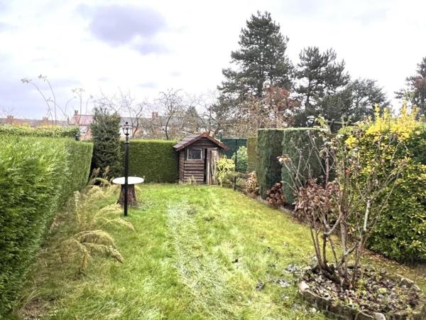 A vendre Ronchin Maison traditionnelle avec sous/sol complet- 3 chambres et jardin