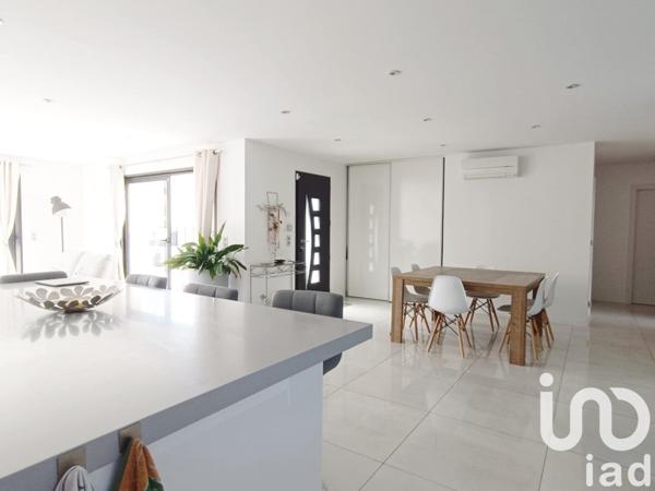 Maison d’architecte 5 pièces de 165 m² à Magalas (34480)