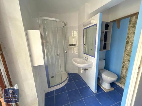 Appartement à louer 2 pièces 35.63m² Cucuron (84160)