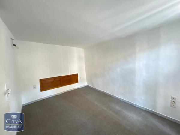 Appartement à louer 2 pièces 35.63m² Cucuron (84160)