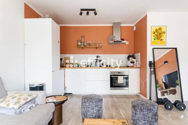 Appartement
         2 pièces
        - 48 m² Exclusivité 145 000 € *