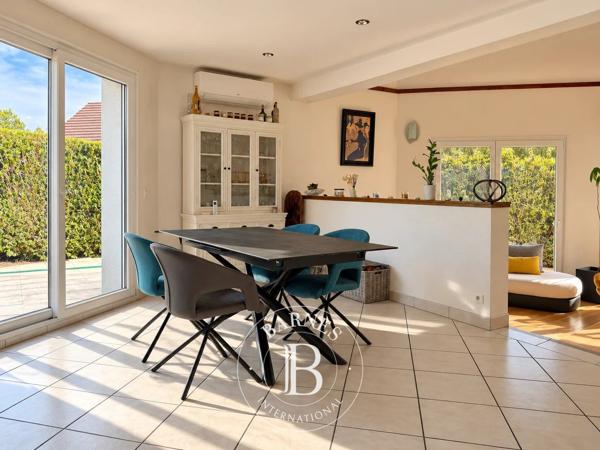Dogneville, Maison  250 m² à vendre
