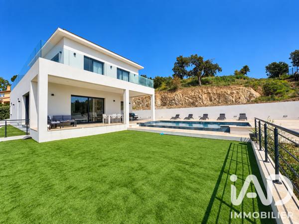 Maison à vendre 6 pièces 257 m² Sainte-Maxime
