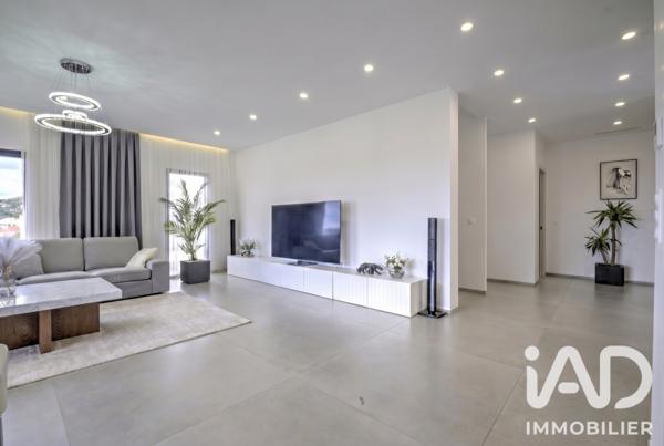 Maison à vendre 6 pièces 257 m² Sainte-Maxime