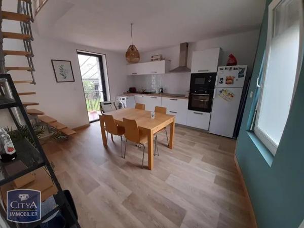Maison à louer 3 pièces 84.04m² Trémentines (49340)