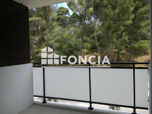 Location Appartement 3 pièces 49.8 m² - 141 AV DE ST MENET BAT A Marseille 13011