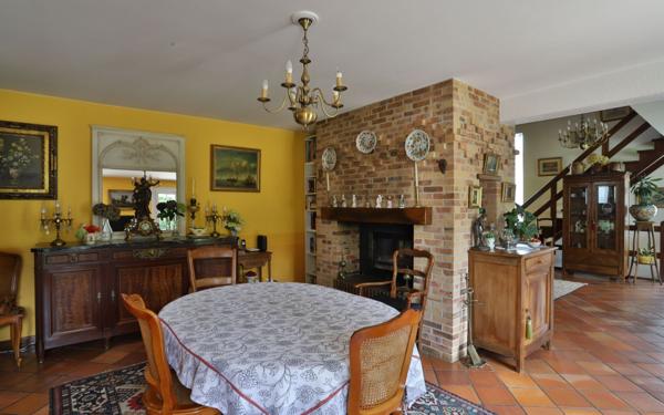 Maison à vendre    7 pièces • 223 m2 Gournay-en-Bray