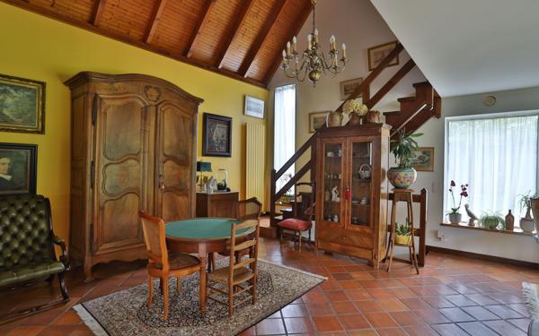 Maison à vendre    7 pièces • 223 m2 Gournay-en-Bray