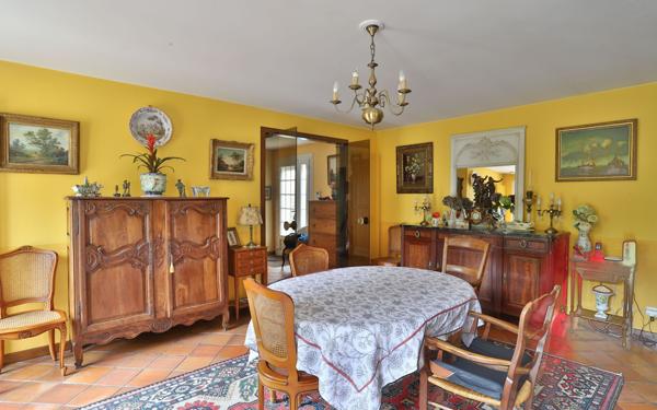 Maison à vendre    7 pièces • 223 m2 Gournay-en-Bray