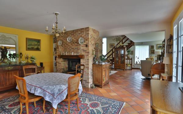 Maison à vendre    7 pièces • 223 m2 Gournay-en-Bray
