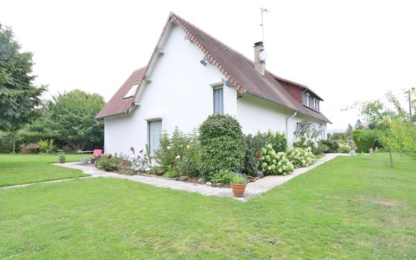 Maison à vendre    7 pièces • 223 m2 Gournay-en-Bray