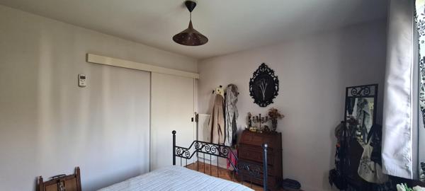 Maison Clisson 5 P . 3 Chs . Bureau . 81.29 M² . T 377 M² . Terrasse . Garage
