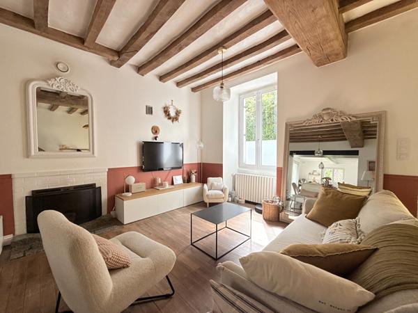 Magnifique maison ancienne trois chambres de plus de 100 m², Montreuil-Juigné