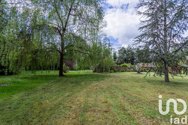 Terrain à vendre 90 000 m² Saint-Savin